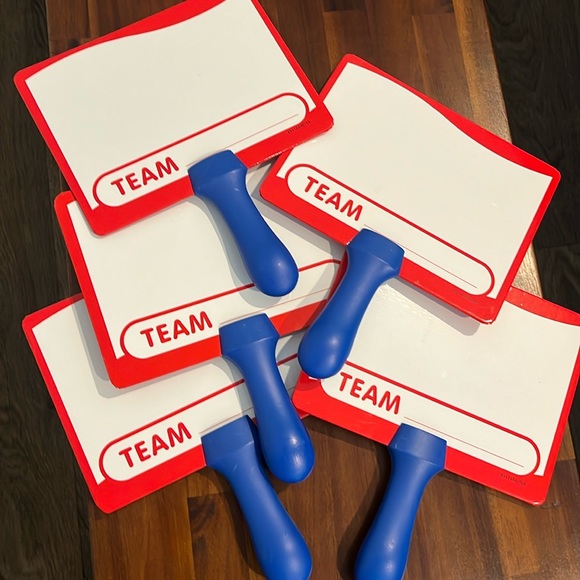 Red & blue write on/wipe off whiteboard’s from Learning Resources - Picture 1 of 4